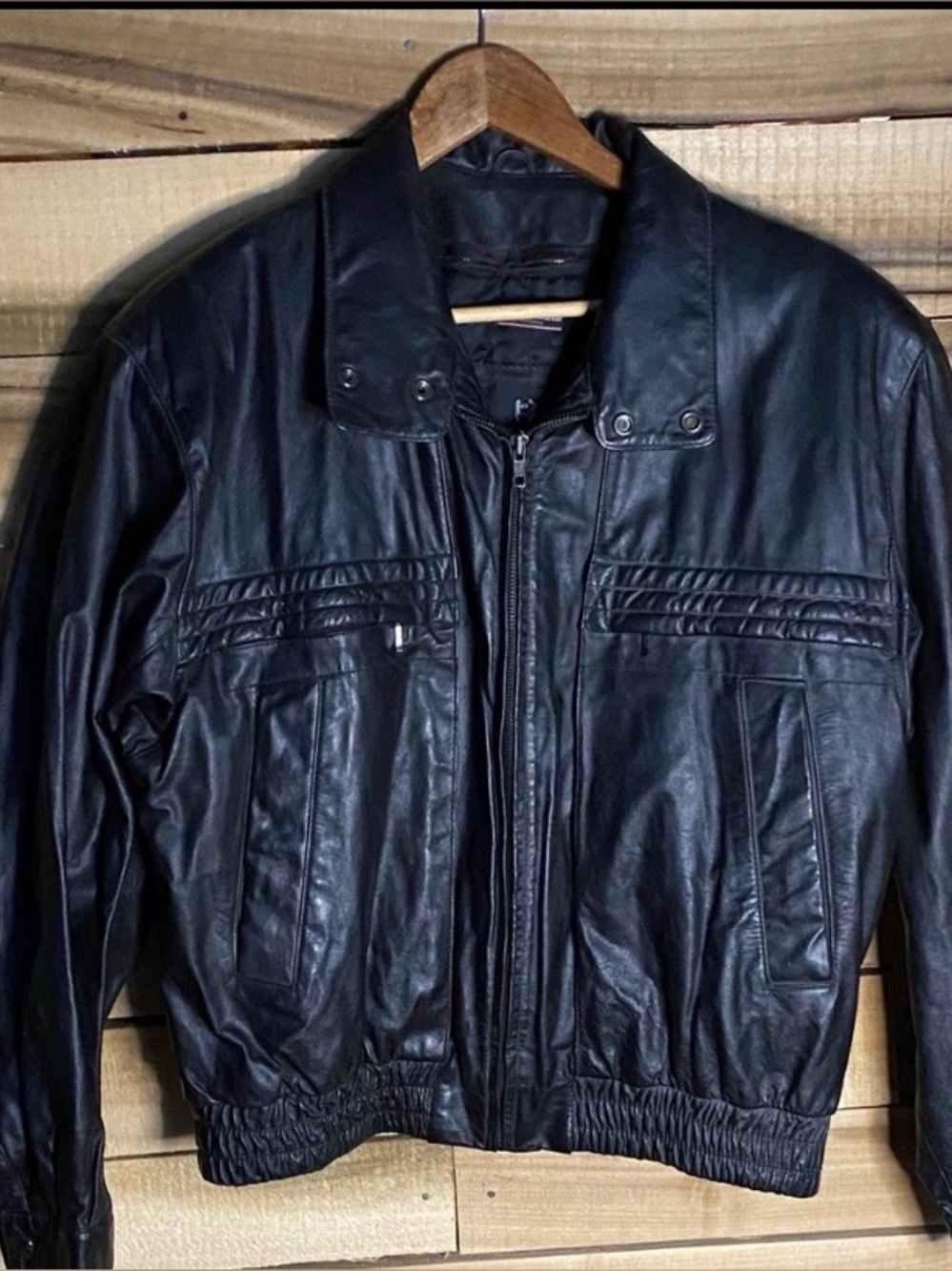 Berman’s Men's Black Leather bomber Jacket size medium Thinsulate lining